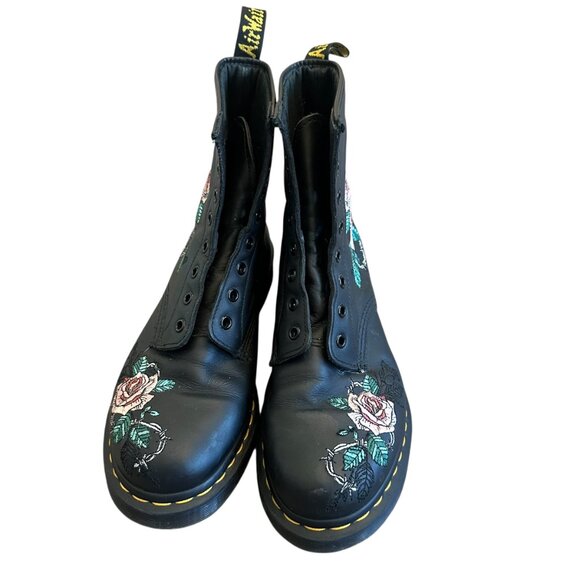 Dr. Martens 1460 Vonda Chain II Eight Eye Lace-Up Boots Rose Moto Size 9 Women's - Picture 4 of 15